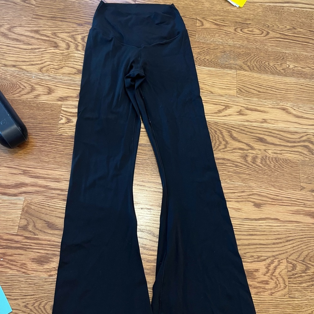 Offline by Aerie real me Crossover Flare Leggings